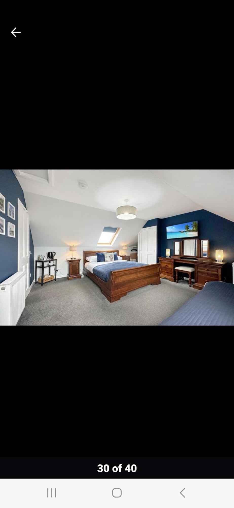 William Loft On Shore Front With Amazing Views *