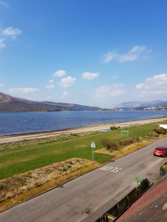 William Loft On Shore Front With Amazing Views *